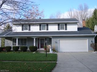264 Crestview Dr, Elyria, OH 44035