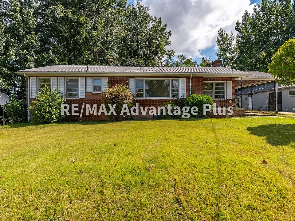 704 Griffin Blvd