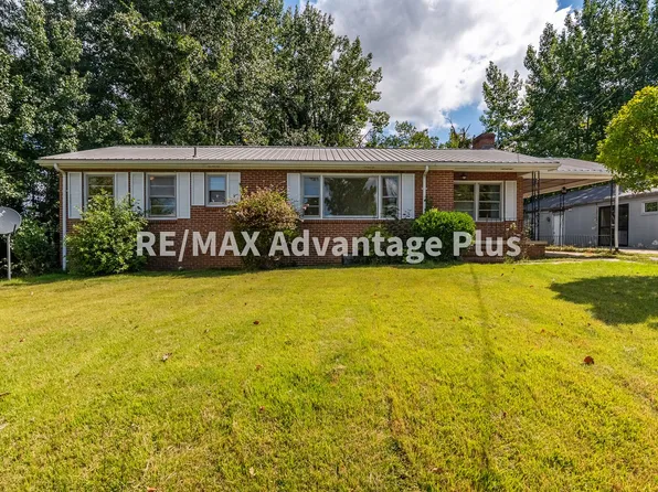 704 Griffin Blvd, Farmville, VA 23901