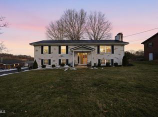 233 Mark Dr, Gray, TN 37615
