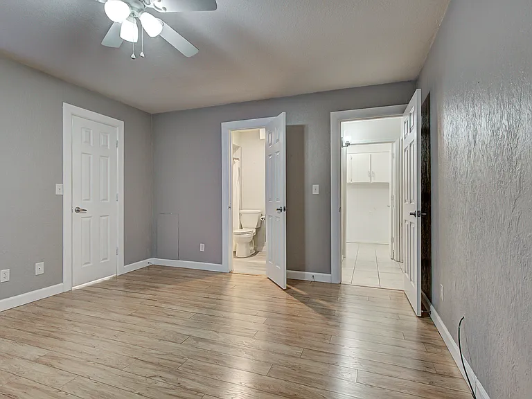 1106 Bluestem Rd — Photo 10
