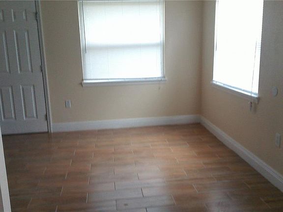 5th image of 901 W Washington St