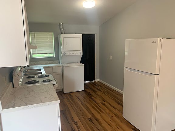 4th image of 1212 S Dunn Ave #4