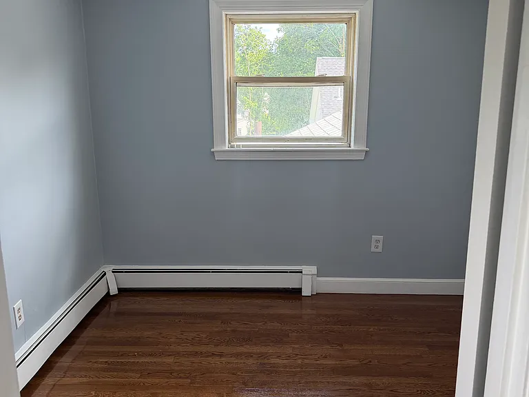 240 Washington St #3 — Photo 8