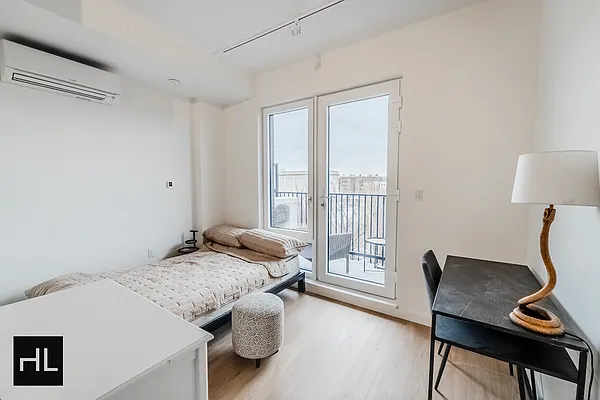 Rented by Highline Residential | media 4