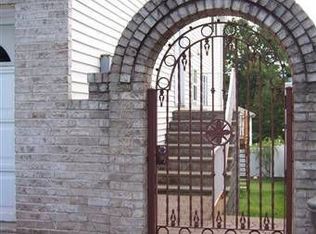 15 Savo Loop, Staten Island, NY 10309