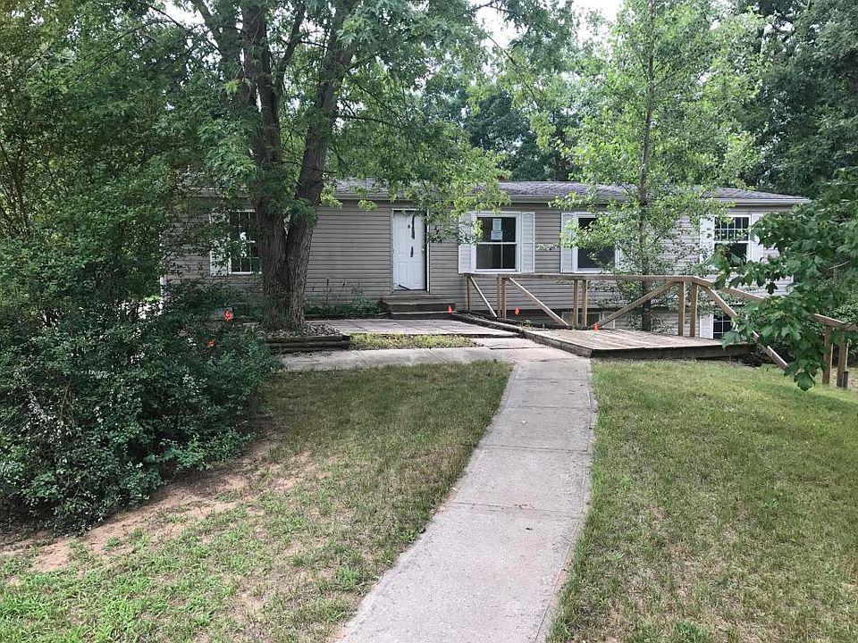 1st image of 1766 48th St