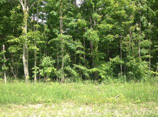 Ridge Rd W, Crossville, TN 38572