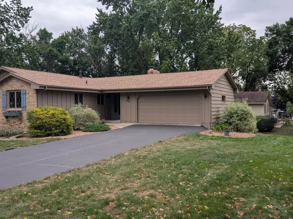 8365 Heather Ave, Eden Prairie, MN 55347