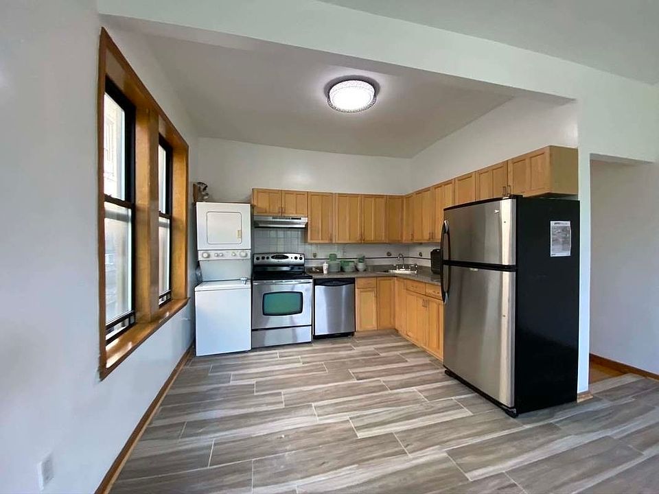 1st image of 15 W 110th St #411