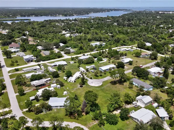 12690 79th Ct, Sebastian, FL 32958