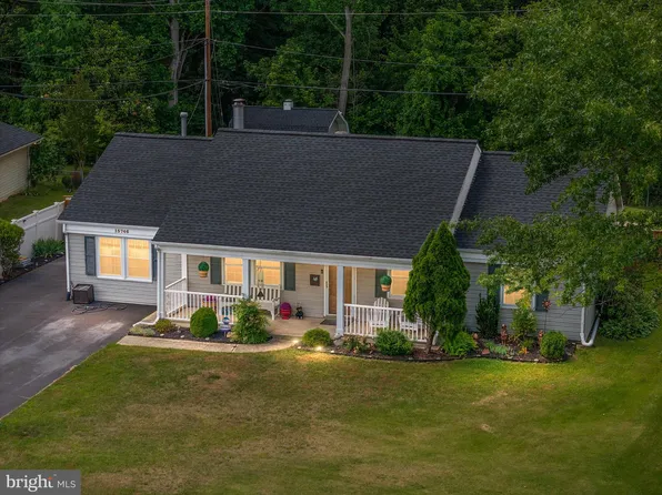 15746 Pointer Ridge Dr, Bowie, MD 20716
