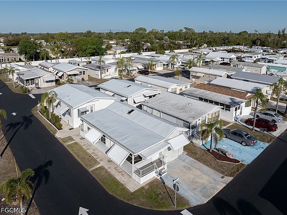 5th image of 184 Caravan Cir