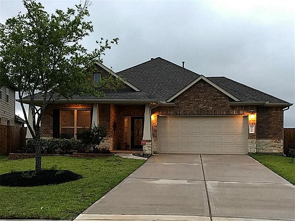 2nd image of 4231 Fenetre Forest Dr