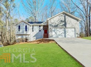 190 King James Dr, Dallas, GA 30157
