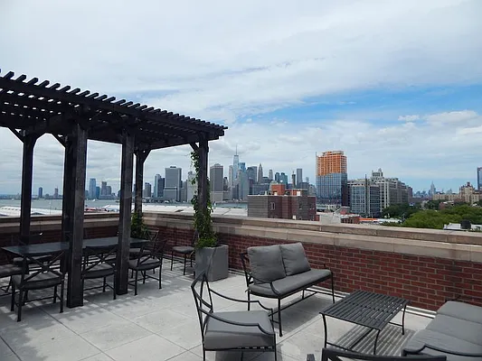 Rented by Realty Collective | media 20