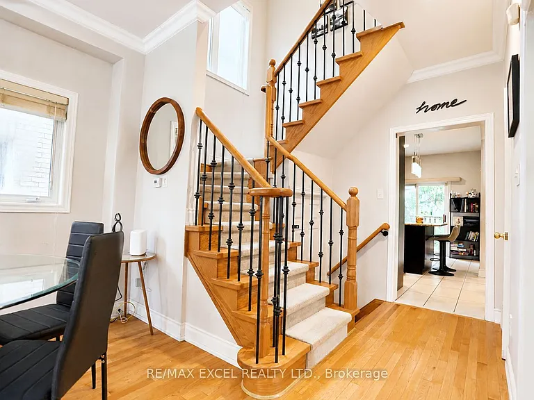 214 Farmstead Rd #MAIN — Photo 3