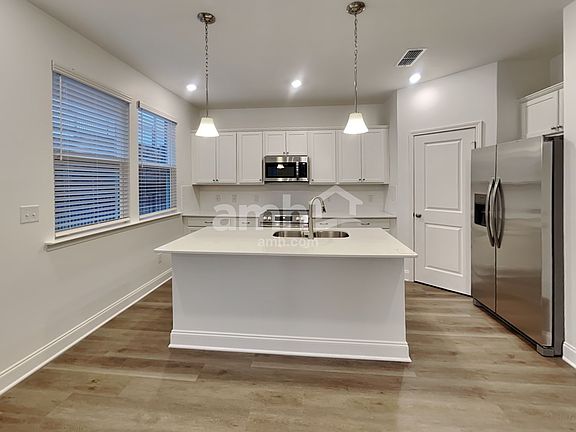 4th image of 238 Argea Dr