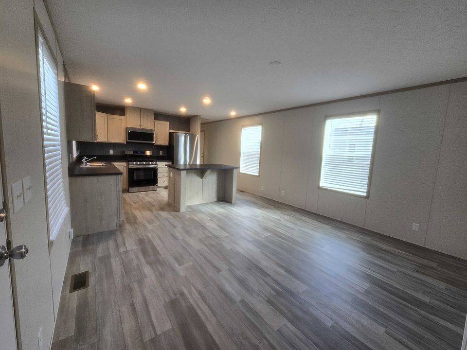 1st image of 3510 N 9th St #13