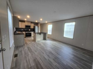 3510 N 9th St #13, Carter Lake, IA 51510