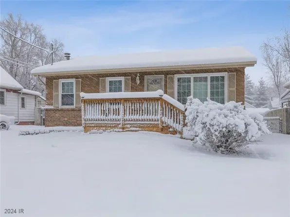 2339 E 39th St, Des Moines, IA 50317