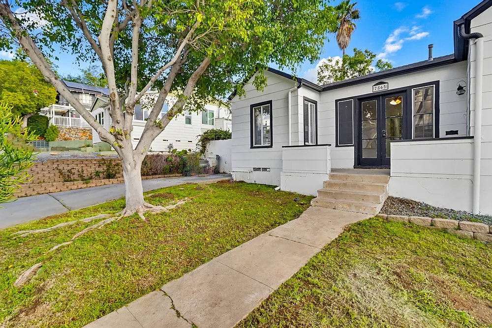 3 bed, 1163 sqft, $3,600 — Photo 1