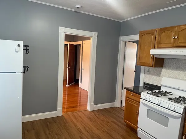 7 Bristol St, Cambridge, MA 02141