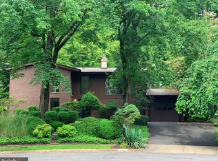 8111 Timber Valley Ct, Dunn Loring, VA 22027