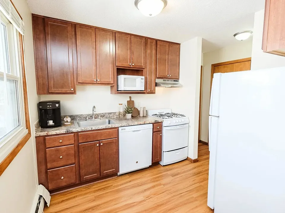 Bryant Ave Apartments | 3013