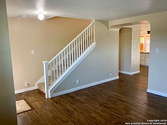 4th image of 102 Christen Ct