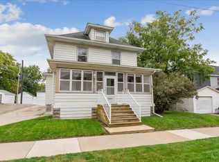 1115 W 2nd St, Waterloo, IA 50701