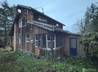 7513 Robe Menzel Rd, Granite Falls, WA 98252