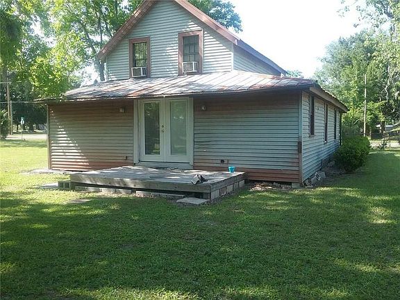 2nd image of 27503 W 1st Ave
