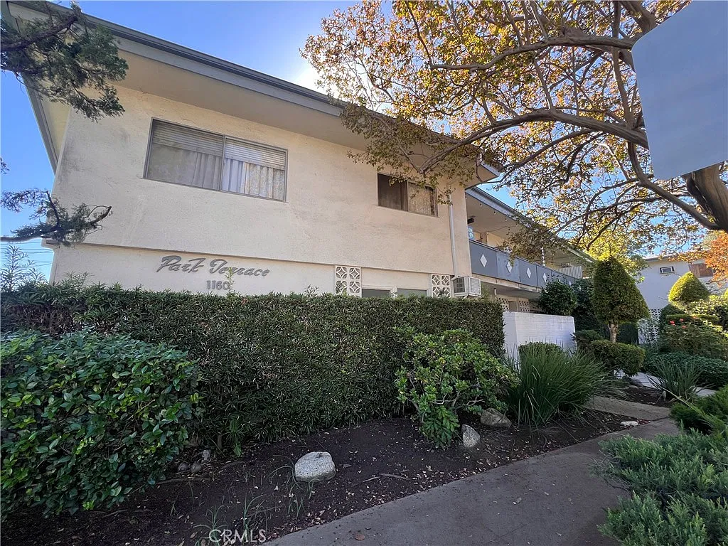 1 bed, 675 sqft, $2,050 — Photo 1