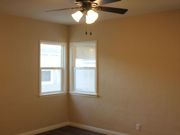 3rd image of 1013 N Avon St