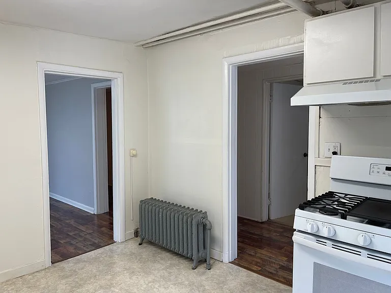 2111-13 Nob Hill Ave N #2111A-21131/2 — Photo 8