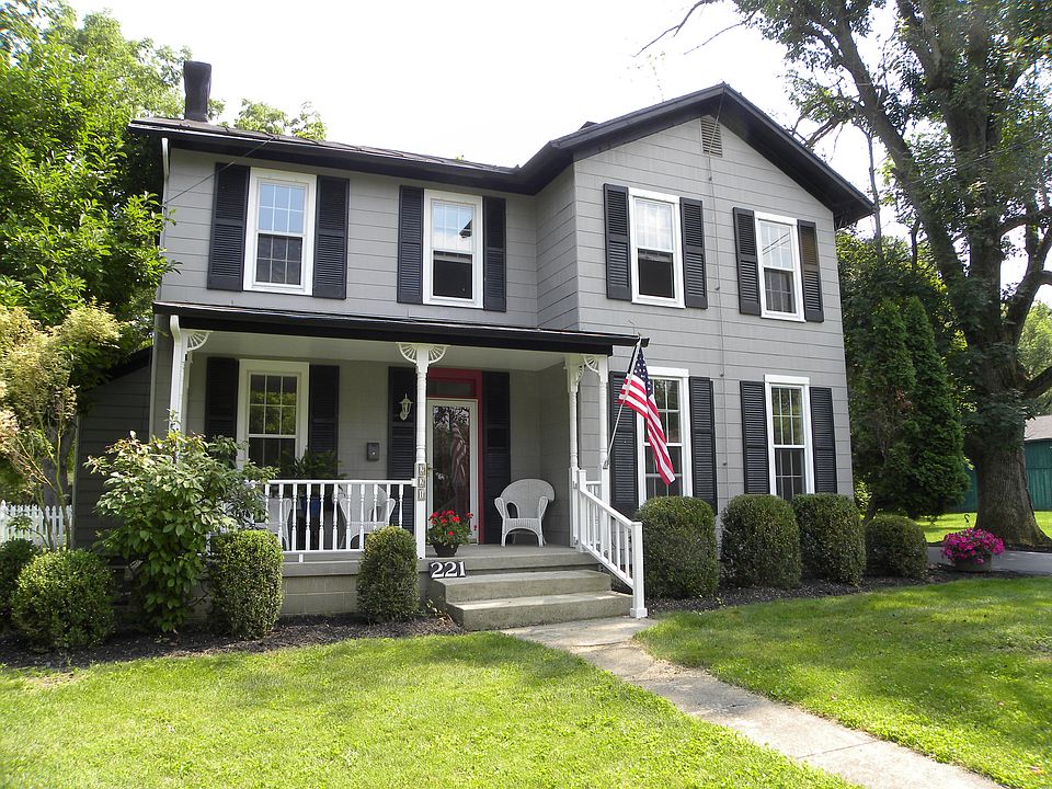 Front - north