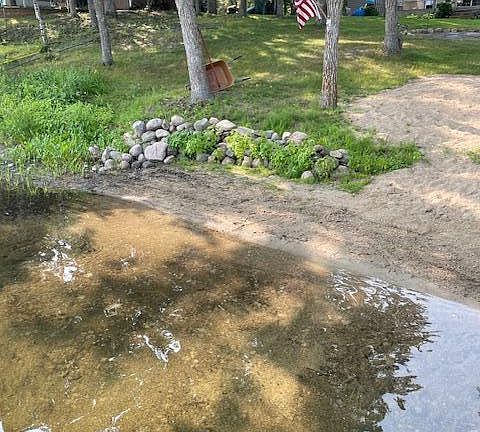 4th image of 44097 Hawes Beach Rd