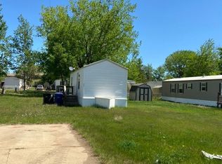 221 B St, Dickinson, ND 58601