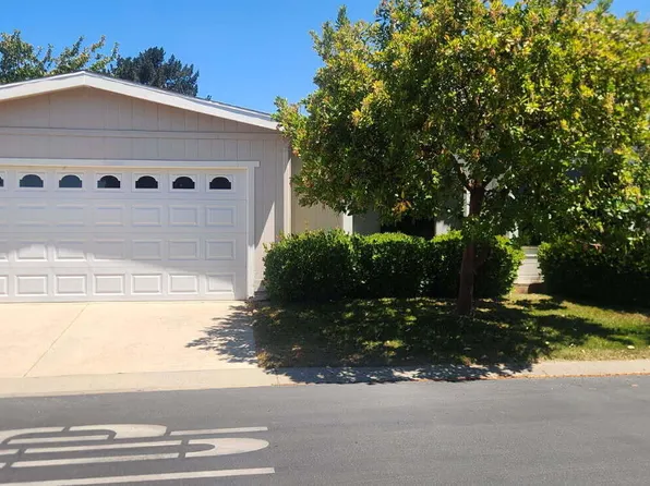 1113 Southlyn Pl, Santa Maria, CA 93455