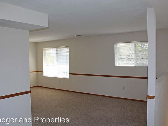 3rd image of 3436 Midvale Dr APT 3