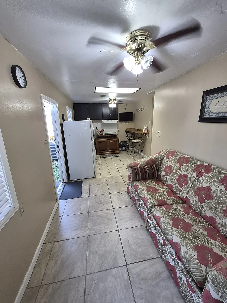 Building Photo - 3840 Cypress St