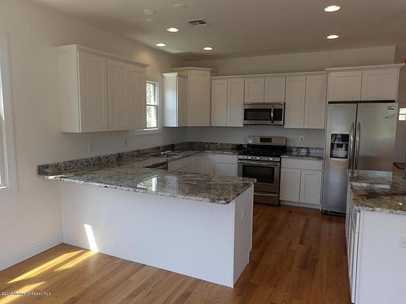 2nd image of 49 Joyce St