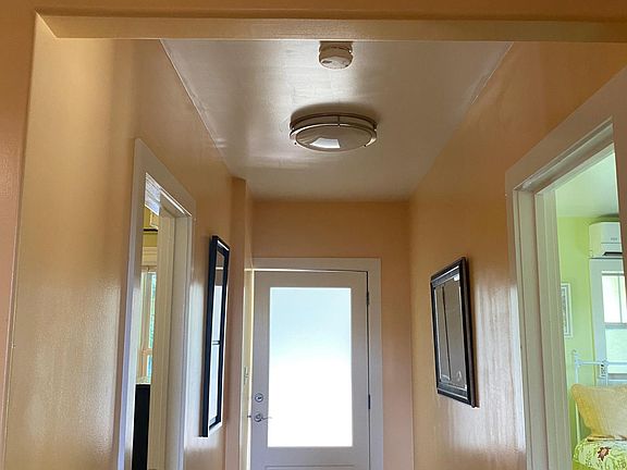 3rd image of 300 Barnard Ave APT 2