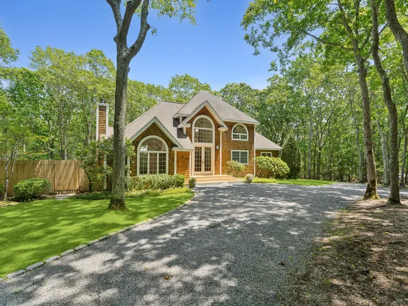 645 Little Noyac Path, Water Mill, NY 11976