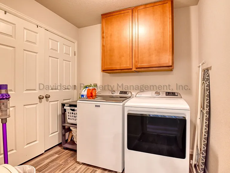 7050 Silvergrass Dr — Photo 12