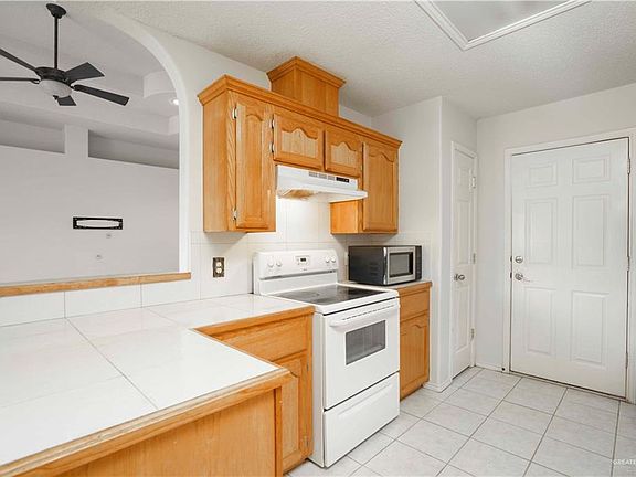 5th image of 5813 N 39th Ln