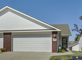 2434 Northline Ct, Lincoln, NE 68521