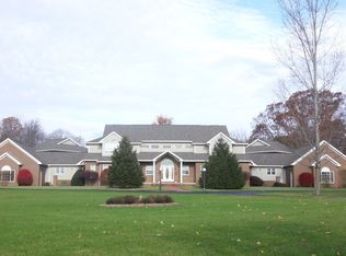 1173 Manchester Ave SW APT C, North Lawrence, OH 44666 | Zillow