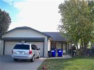 121 Commanche Ct, Junction City, KS 66441